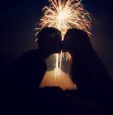 Kiss Someone I Love On New Years Eve New Years Eve Pictures New Year Pictures New Year S Kiss