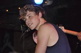 See more of vine video on facebook. Vogue Beats On Twitter Jackson Movie Ashton Irwin Luke Hemmings