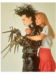 30 years after movie's debut, edward scissorhands home still captivates edward scissorhands was the fourth feature film directed by tim burton, whose unique blend of gothic and. Edward Scissorhands Movie Stills
