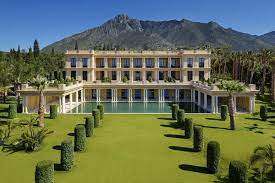 Yet the golden mile is actually a bit of a misnomer. Palatial Stil Luxus Herrenhaus Zum Verkauf Golden Mile Marbella