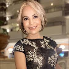 Sim Elle (@livmoonqueen) • Facebook