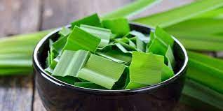 Malah, teh yang diserikan dengan daun pandan juga terasa lebih wangi dan menyelerakan. 9 Manfaat Daun Pandan Untuk Kesehatan Dan Kecantikan Tingkatkan Stamina Merdeka Com