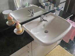 Gli artigiani dell'officina si occupano della realizzazione di piani per il bagno, top per cucine e tavoli, associando la. Vendita E Fornitura Top Bagno In Marmo Vercelli