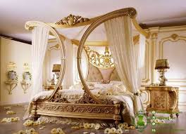 Untuk itu, kamu perlu menambahkan sedikit dekorasi dengan memasang hiasan dinding. 27 Desain Dinding Kamar Tidur Klasik Images Sipeti