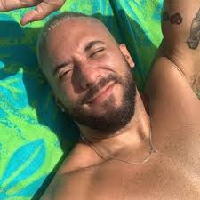 Email Address of @babreuu Instagram Influencer Profile