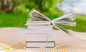 Manfaat resensi buku bagi pembaca. 7 Contoh Resensi Buku Non Fiksi Lengkap Sesuai Dengan Eyd