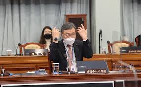 It should seem like that her whistle 3:10~3:40 is drifting from el dorado or. Tvdqkquedqwxxm