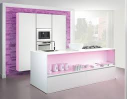Roze muren keuken interieur keuken ontwerp keuken ideeën huizen keukendecoratie zaden inspiratie: Durf Te Wonen Met Kleur Uw Woonmagazine Nl