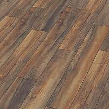 Order Online At Screwfix Com Glueless 12mm Laminate Flooring Perfect For Extreme Levels Of Use Ideal For A Laminate Flooring Click Laminate Flooring Laminate