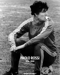 La sua carriera è legata specialmente al 1982, al mondiale giocato in spagna. Facebook