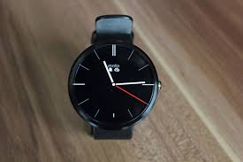 Apart from the availability of moto maker, the new moto 360 has changed quite a bit from the design motorola knows that their smartwatch is bulky, and makes every design element reflect that. Test Motorola Moto 360 Smartwatch Allround Pc Com