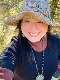 Sonja Hobbs's Instagram, Twitter & Facebook