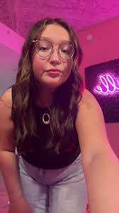 Ruby Mendez's Instagram, Twitter & Facebook