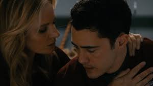 Frost Rejects A Kiss From His TV Mom Ainsley