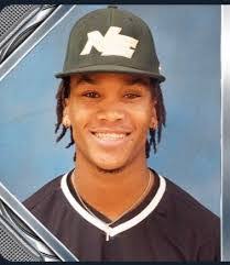 Gavin Puckett's Instagram, Twitter & Facebook