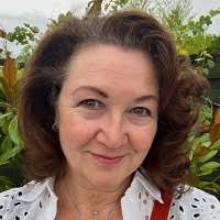 9 "Penelope Bates" profiles