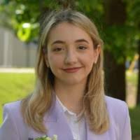 2100+ profili “Cassandra”