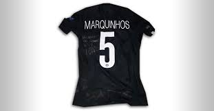 Wer trägt die fußball rückennummer 5? Marquinhos Psg Spielertrikot Mit Signatur Und Gruss