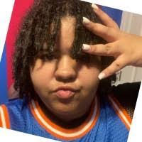 Jasmine Sutton's Instagram, Twitter & Facebook