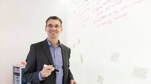 Exploring the relationship between people, business & the economy. Deutsche Bank Postbank Ubs Die Top Cios Der Banken Cio De