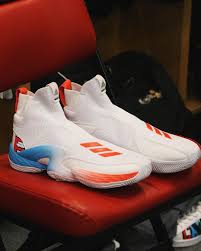 All styles and colors available in the official adidas online store. 35 5k æ¬¡èµž 100 æ¡è¯„è®º Bleacher Report Kicks Brkicks åœ¨ Instagram å'å¸ƒ N3xt L3v3l 2020 Traeyoung