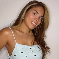 wendy Jiménez (@wendiijimenez)