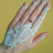 Seperti yang telah disinggung diatas, diakhir penutup surat ini jangan lupa cantumkan batas waktu untuk menjawab, supaya memudahkan anda untuk memperoleh kepastian. 190 Ide Henna Desain Henna Henna Henna Tangan