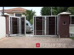 Unigate X Trackless Folding Gate Support Up To 30ft Wide Youtube Gate Designs Modern Front Gate Design Modern Main Gate Designs