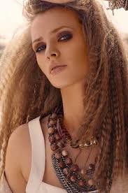 Tost Sac Modelleri Ve Ornek Yapilislari Crimped Hair Long Hair Styles Hair Styles