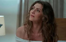 Rafael Cardoso impressiona fãs ao mostrar braços musculosos na web