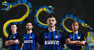 Todas las noticias, resultados, posiciones y equipos de futbol en los torneos de primera división de inglaterra, españa, italia, alemania y francia. El Inter De Milan Y Su Nuevo Uniforme Inspirado En La Arquitectura De Su Ciudad Marketing Registrado La Comunidad Del Marketing Deportivo