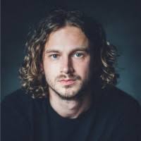 800+ "Motoc" profiles