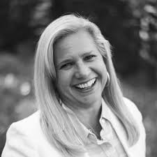 Carly Goff (@carlyjogoff)