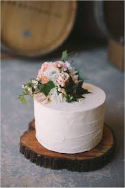 49 Rustic Wedding Cake Decorations Ideas For Your Sweetness Wedding Rustikale Hochzeitstorten Hochzeitstorte Torte Hochzeit