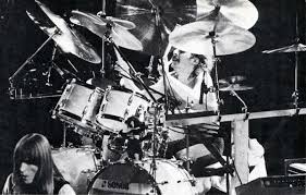 Steve performed with journey throughout the month of october at the colosseum at caesar's palace! Steve Smith Journeyman Modern Drummer Magazine