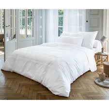 Notre collection de housses de couette aux imprimés fantaisie répond à toutes vos envies, à toutes les déco. Housse De Couette Delicatesse Blanc 3 Suisses