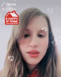 Self quarantine + @beyonce + last night’s #disneysingalongsongs = this 👑  #stayhome