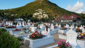 Et pourtant c'est bien cela. Johnny Hallyday Et Ses Proches En Route Pour Saint Barth Le Dernier Voyage