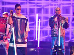 My roommate and i dance around to this in our apartment. Dnx Trfcel Gxm