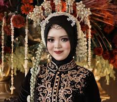 Check spelling or type a new query. Desain Baju Cantik Modern Baju Pengantin Adat Jawa Timur Hijab Modern