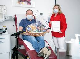 Somit sorgen sie dafür, dass die blutgerinnung einsetzt und wir nicht verbluten. Hallenser Spendet Zum 500 Mal Thrombozyten Du Bist Halle