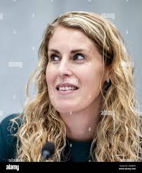 Vicky young hi-res stock photography and images