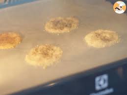Chips De Parmesan Aux Herbes Et Epices Recette Ptitchef Recette Chips De Parmesan Apero Chaud Epicurien