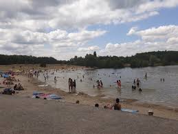The internet functions in all zones of accommodation. Seine Et Marne L Ile De Loisirs De Bois Le Roi Evacuee Apres La Noyade D Un Adolescent Lors D Une Baignade La Republique De Seine Et Marne