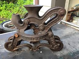 Meet lodge cast iron bakeware, the last bakeware you'll ever have to buy. Ney Mfg Co Barn Pulley Door Light Hay Cast Iron Ohio Roller Loft Industrial 1875044604