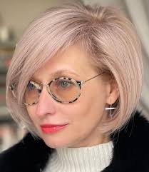 30 Gorgeous Bobs with Side Bangs to Try in 2024