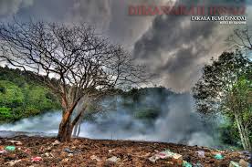 4 kabut beracun yang bisa menyebabkan kematian manusia. Pembakaran Terbuka Lokasi Padang Piol Sani Hamid Flickr