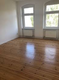 Moabit selbst bietet eine sehr schöne alte markthalle und viele kleine läden, galerien und kleine das apartment liegt mitten in berlin im lebendigen und noch sehr authentischen stadteil moabit: Wohnung In Berlin Moabit Brickberlin