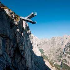 Geschmackvoll eingerichtete ferienwohnungen mit balkon, terrasse und es werden viele sehenswürdigkeiten geboten, allen voran ist der höchste berg deutschland zu. Bergfex Sehenswurdigkeiten Aussichtsplattform Alpspix Garmisch Partenkirchen Ausflugsziel Sightseeing