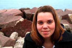 Ashley Hakes's Instagram, Twitter & Facebook